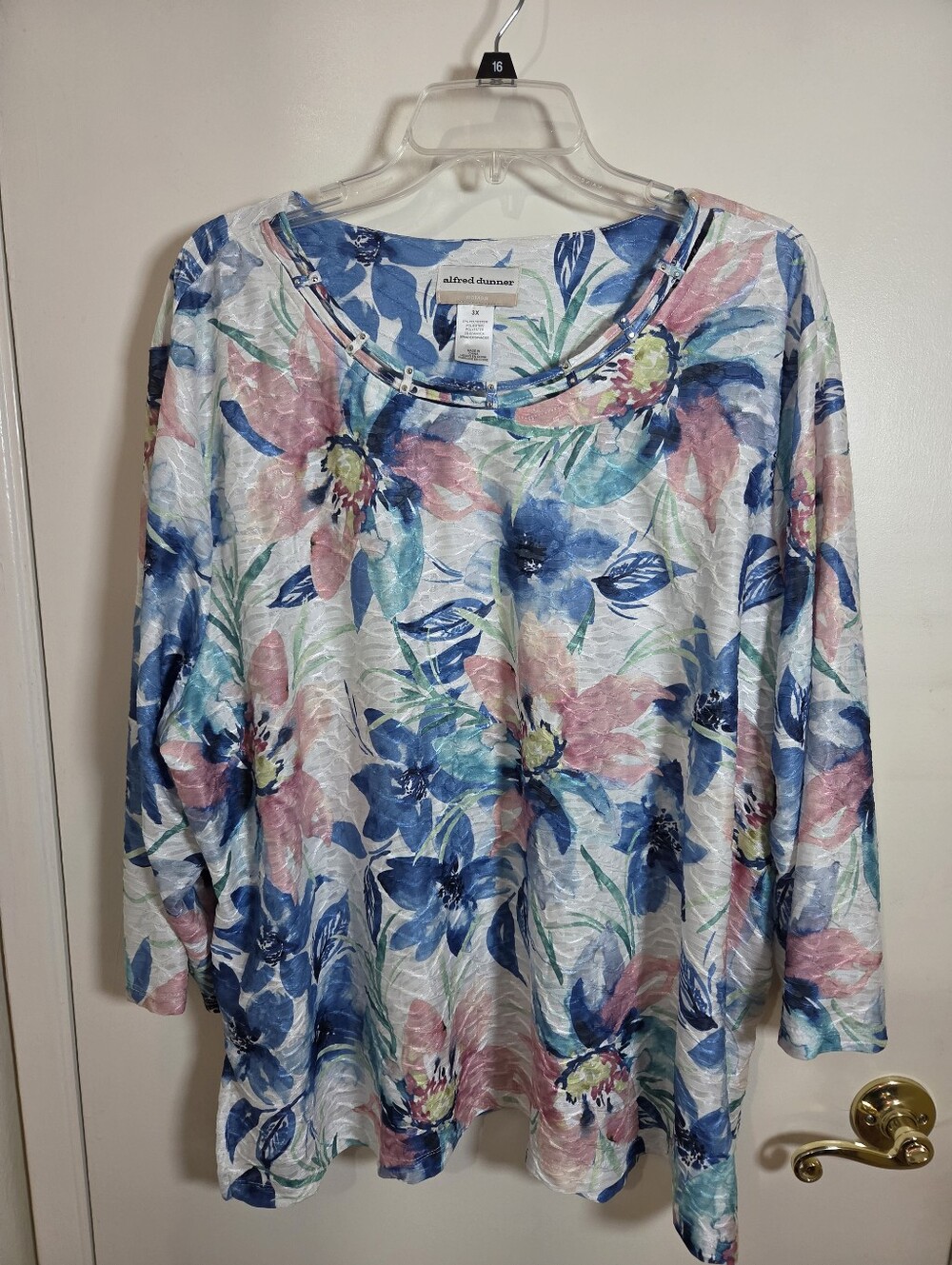 Alfred Dunner 3XL Pink Blue 3/4 Sleeve Floral Embellished Top Tropical Textured